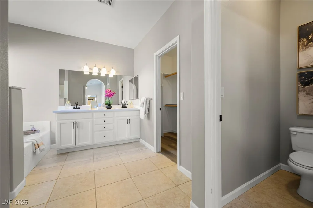 1446 Palm, Laughlin, NV 89029