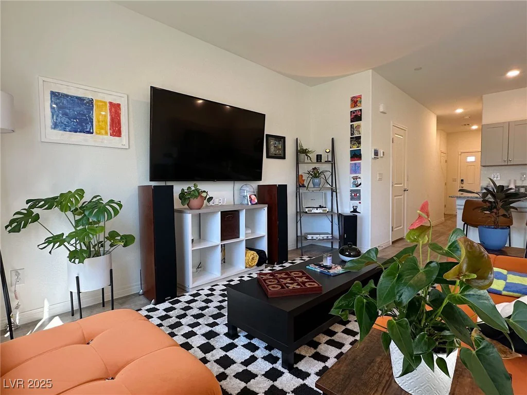 4273 Venus Falls, North Las Vegas, NV 89084