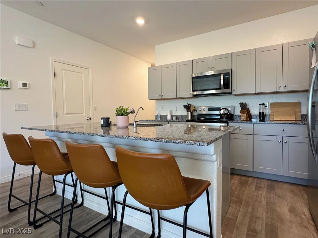 4273 Venus Falls, North Las Vegas, NV 89084