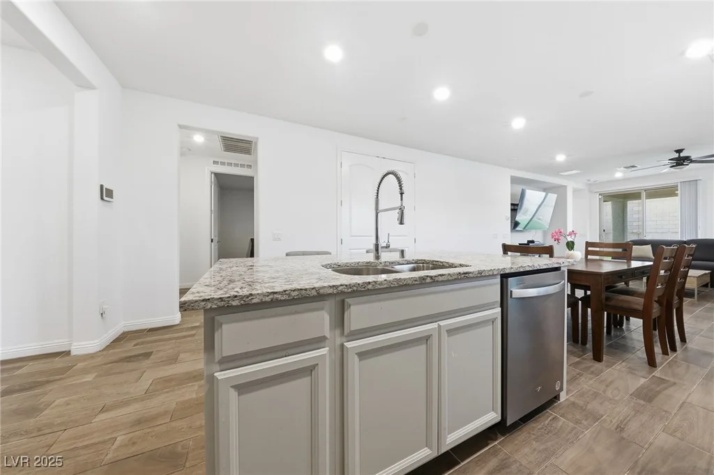 2404 Albury, North Las Vegas, NV 89086