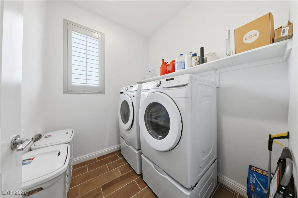 2404 Albury, North Las Vegas, NV 89086