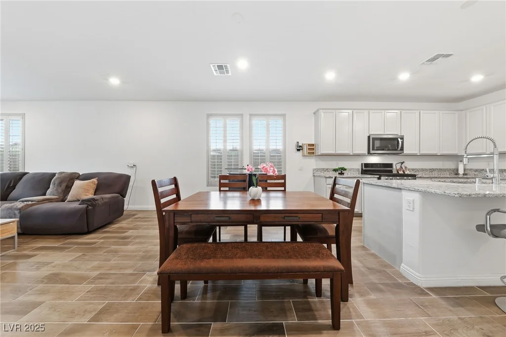 2404 Albury, North Las Vegas, NV 89086