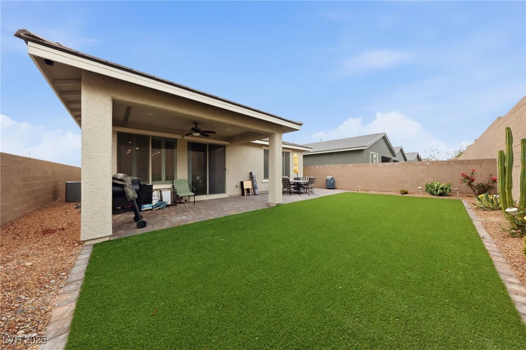 2404 Albury, North Las Vegas, NV 89086