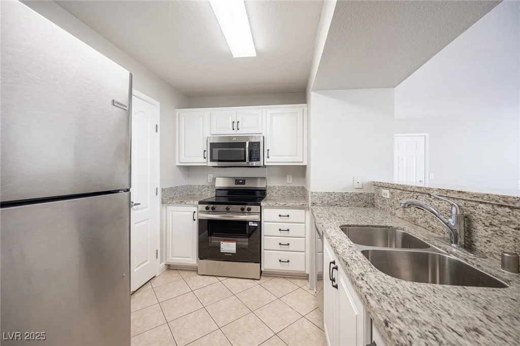 5055 Hacienda, Las Vegas, NV 89118