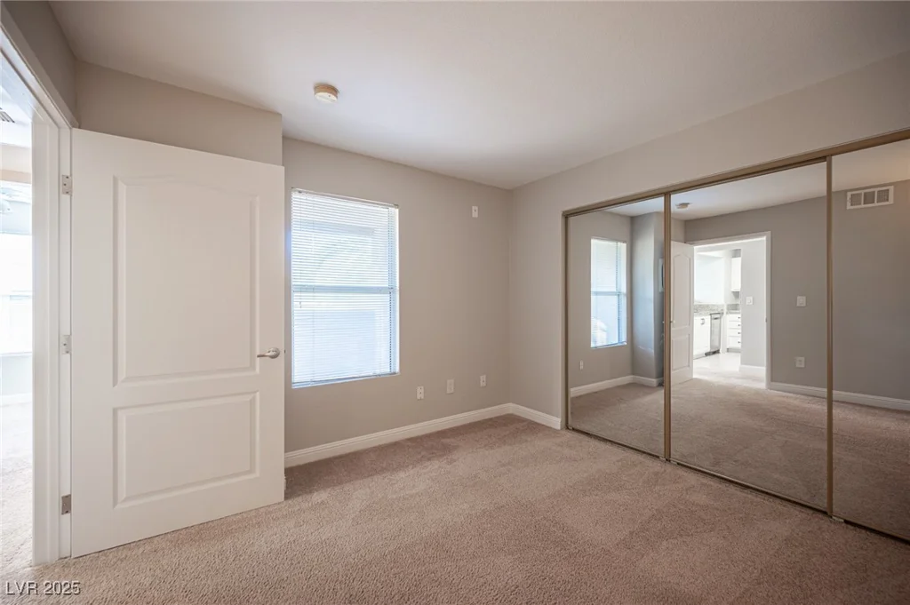 5055 Hacienda, Las Vegas, NV 89118