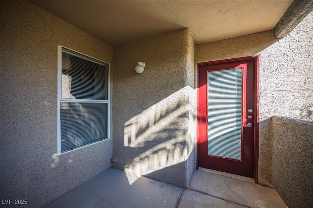 5055 Hacienda, Las Vegas, NV 89118