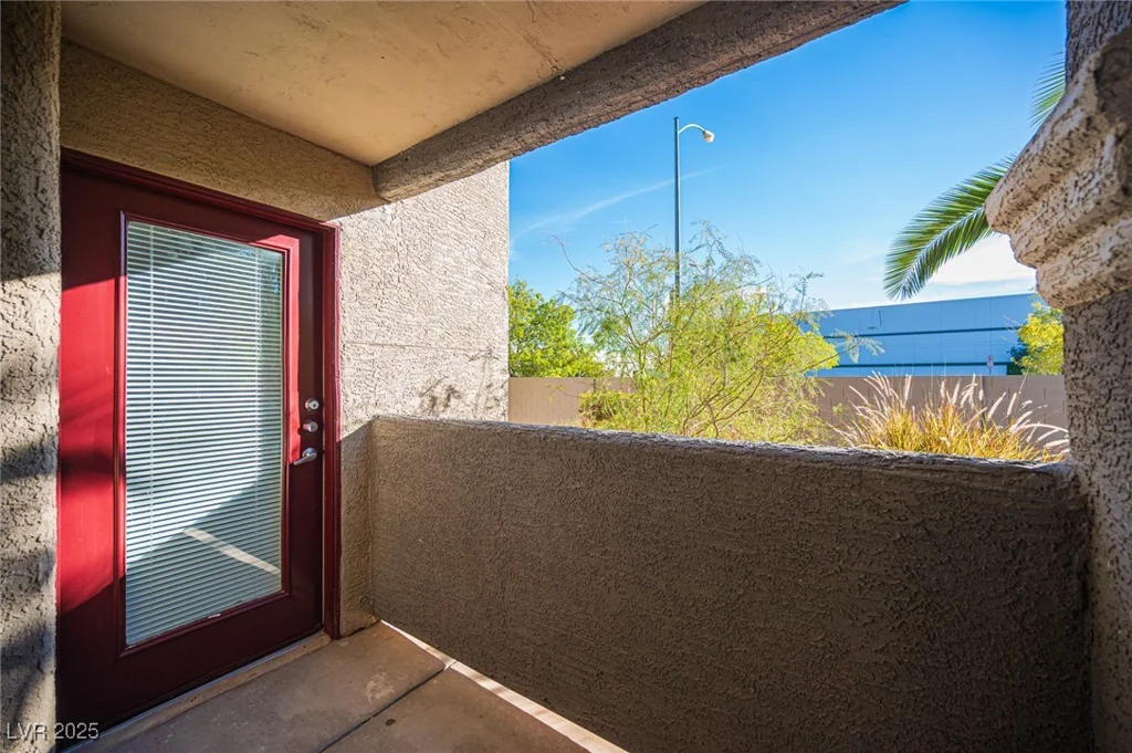 5055 Hacienda, Las Vegas, NV 89118