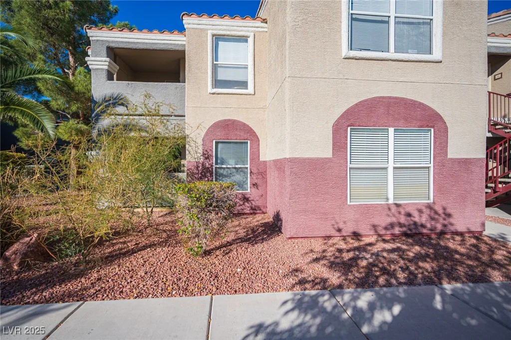 5055 Hacienda, Las Vegas, NV 89118