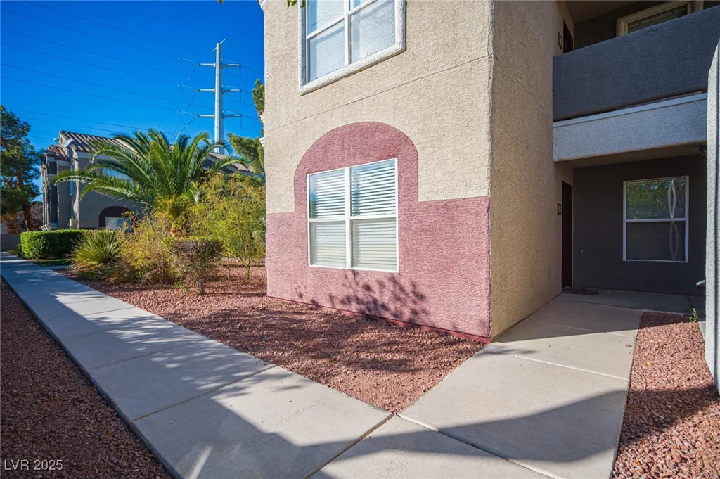 5055 Hacienda, Las Vegas, NV 89118