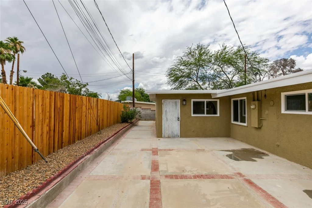 709 22nd, Las Vegas, NV 89101