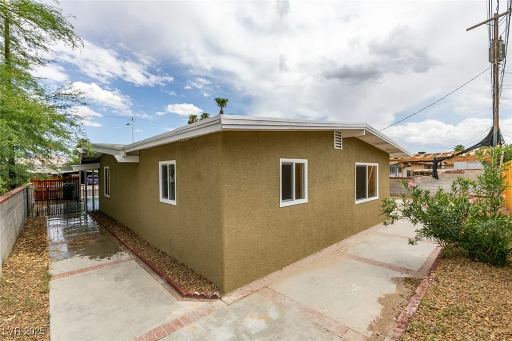 709 22nd, Las Vegas, NV 89101