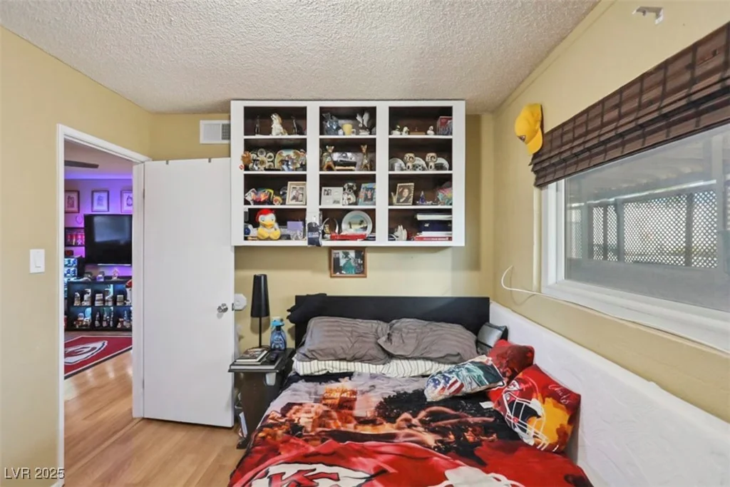 7121 Hurricane, Las Vegas, NV 89145