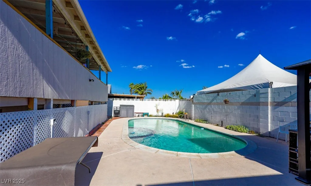 7121 Hurricane, Las Vegas, NV 89145