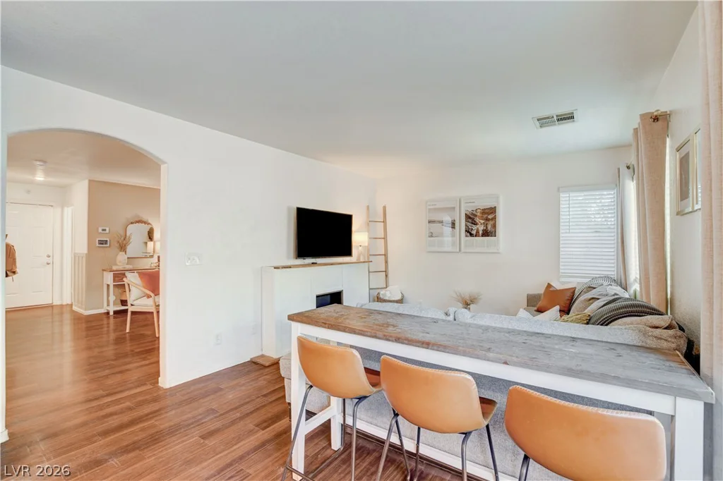 1124 Milpas, Las Vegas, NV 89134