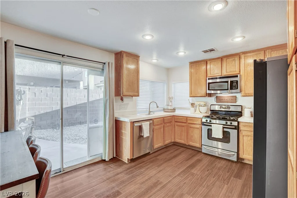 1124 Milpas, Las Vegas, NV 89134