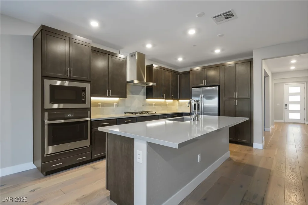 9576 Bloodstone, Las Vegas, NV 89143