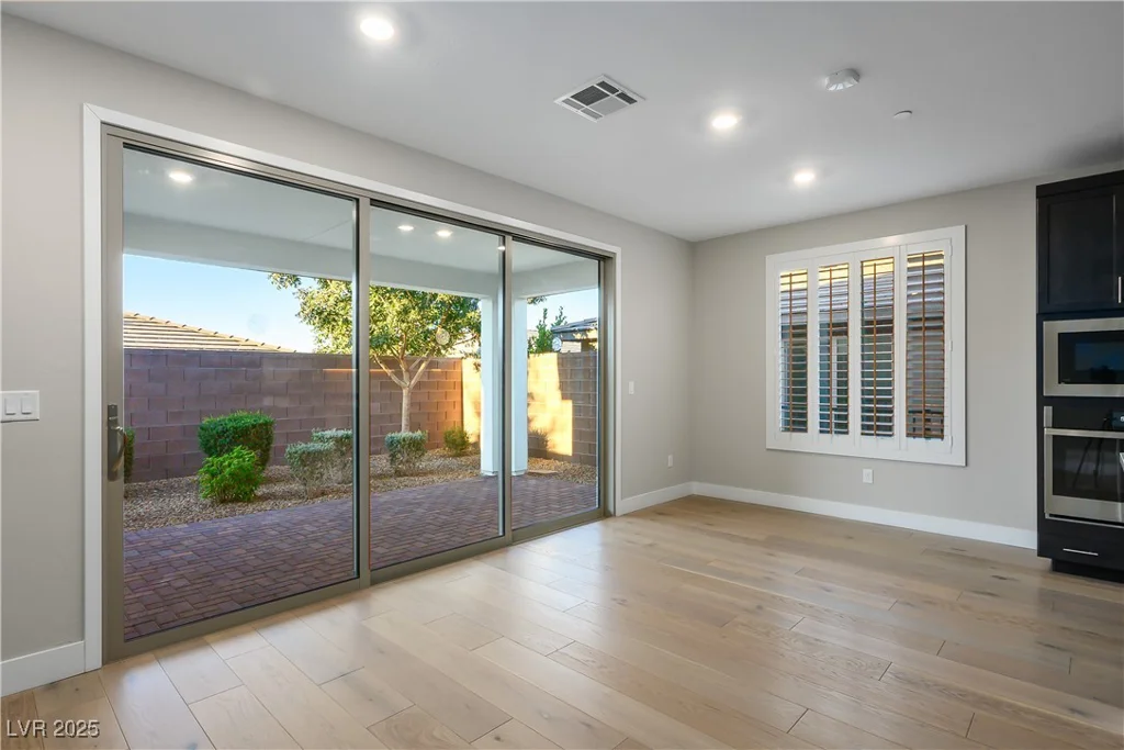 9576 Bloodstone, Las Vegas, NV 89143