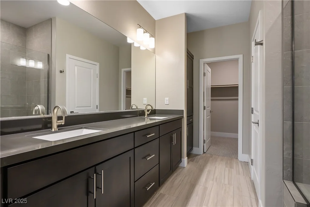 9576 Bloodstone, Las Vegas, NV 89143