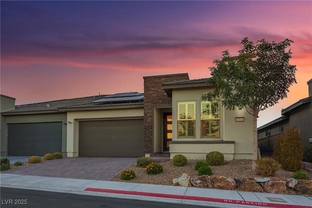 9576 Bloodstone, Las Vegas, NV 89143