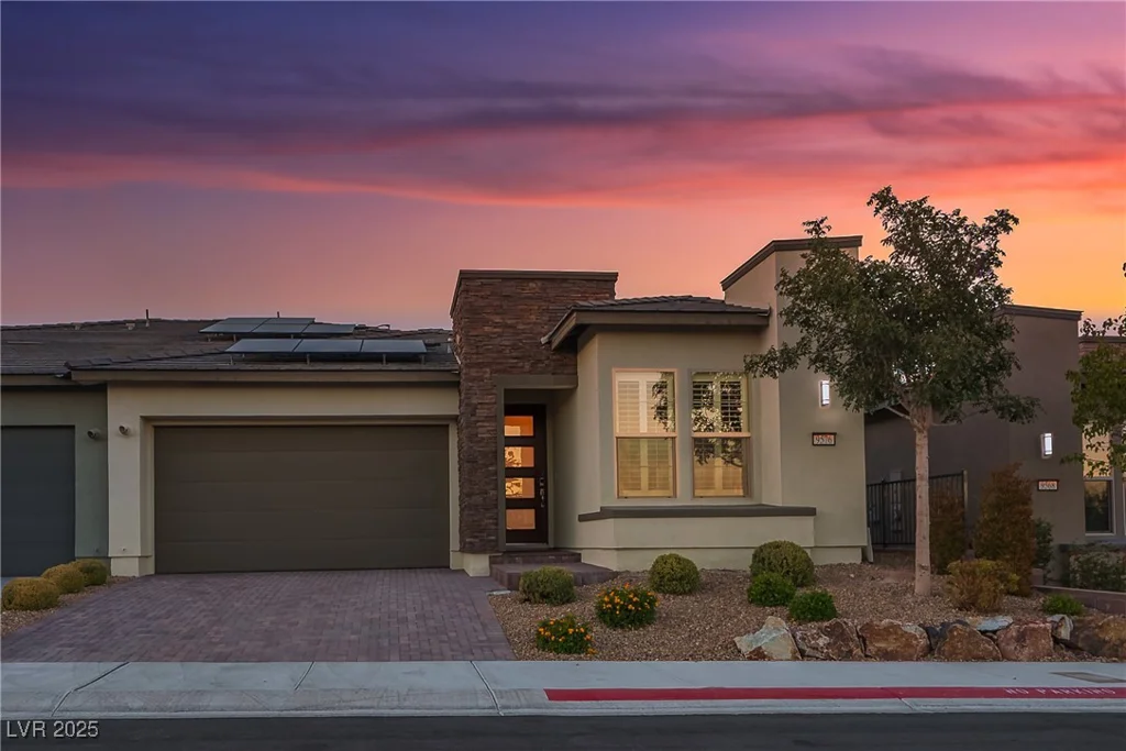 9576 Bloodstone, Las Vegas, NV 89143