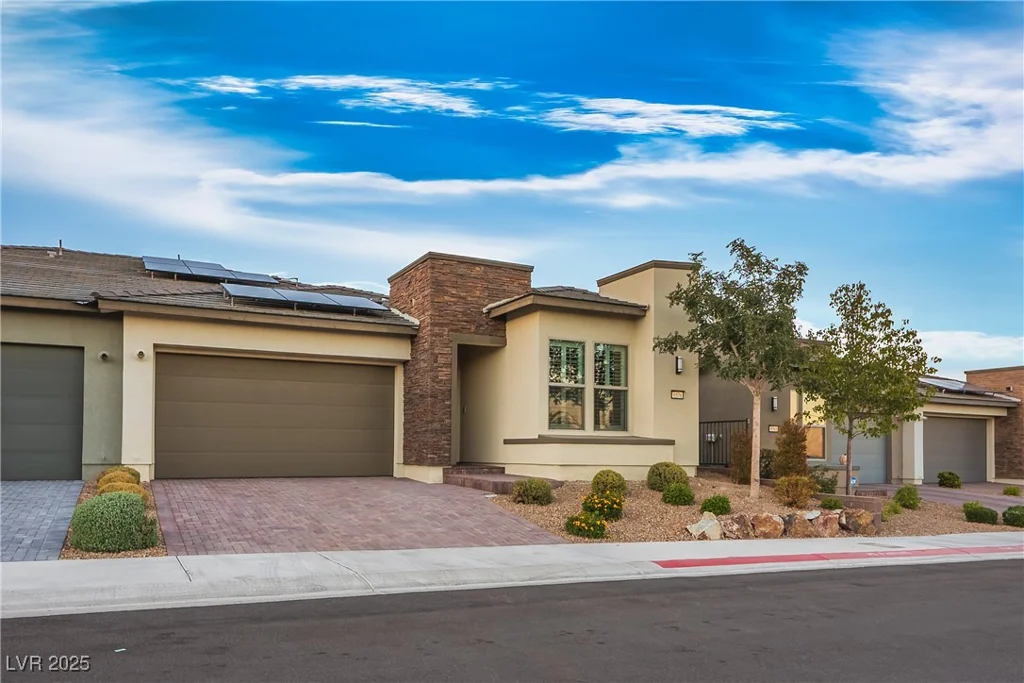 9576 Bloodstone, Las Vegas, NV 89143