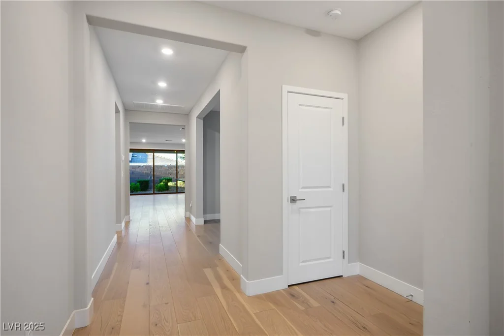 9576 Bloodstone, Las Vegas, NV 89143