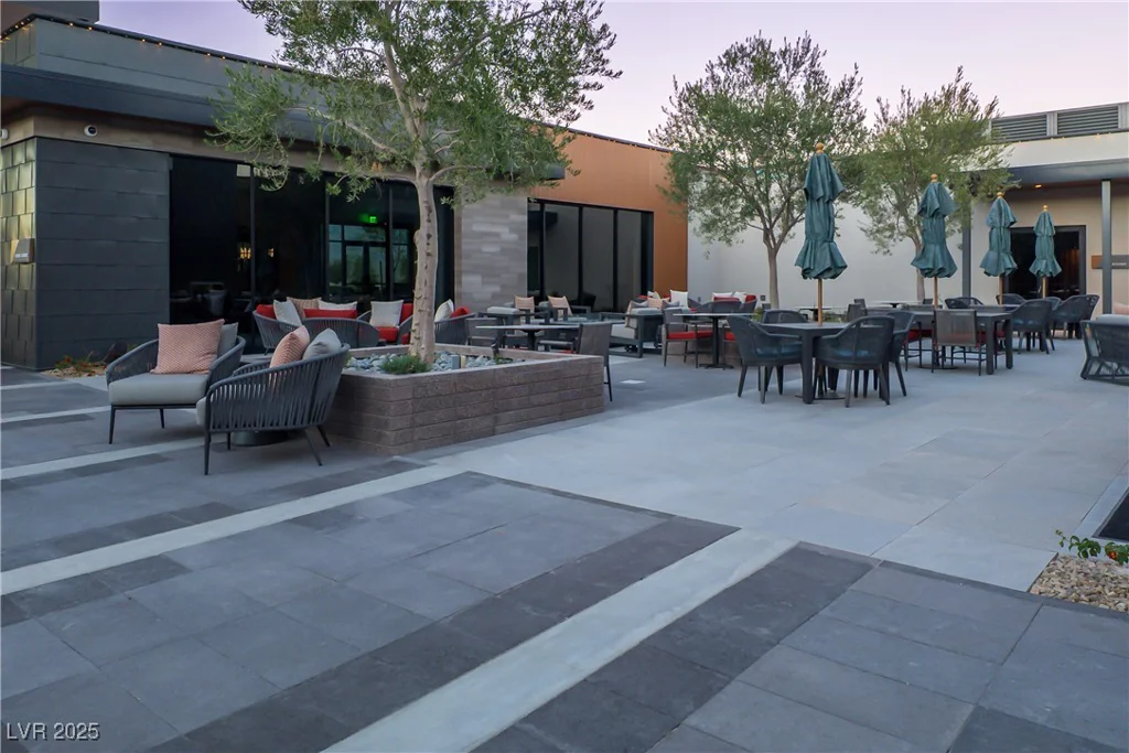 9576 Bloodstone, Las Vegas, NV 89143