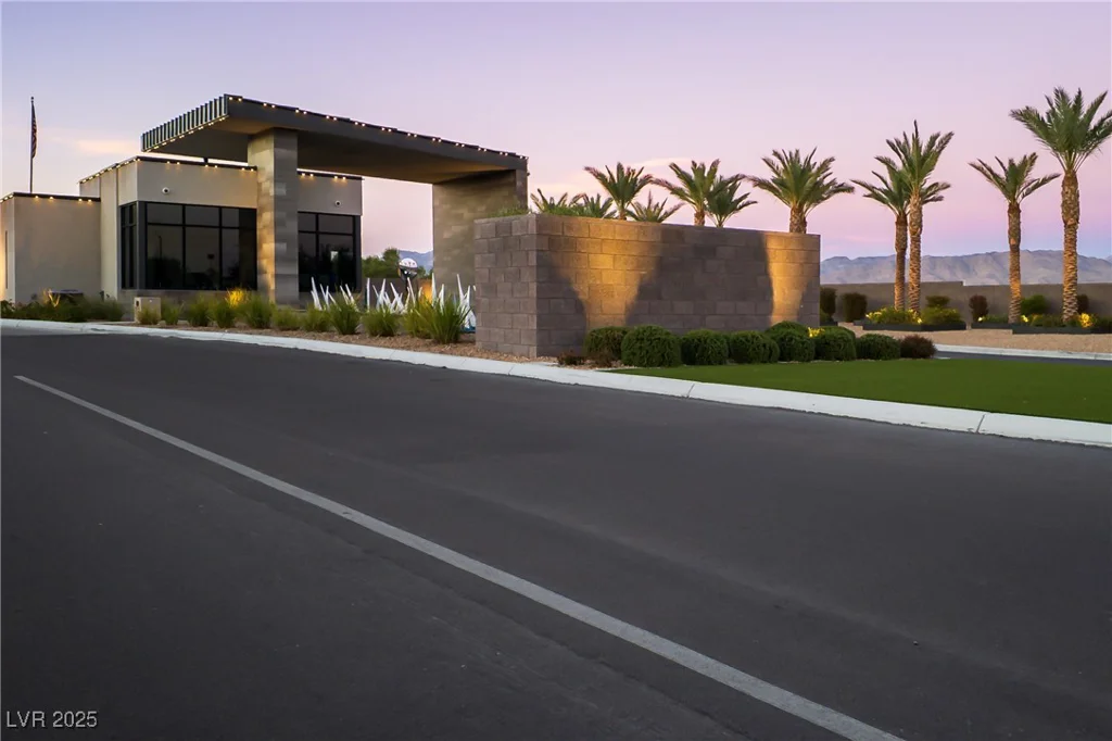 9576 Bloodstone, Las Vegas, NV 89143