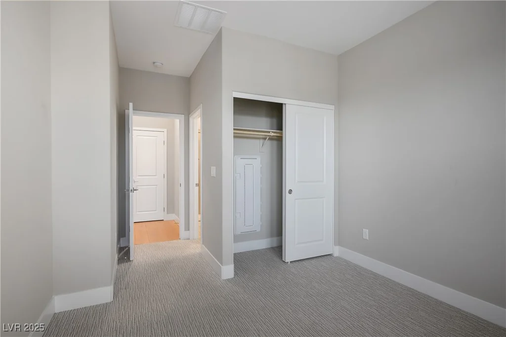 9576 Bloodstone, Las Vegas, NV 89143