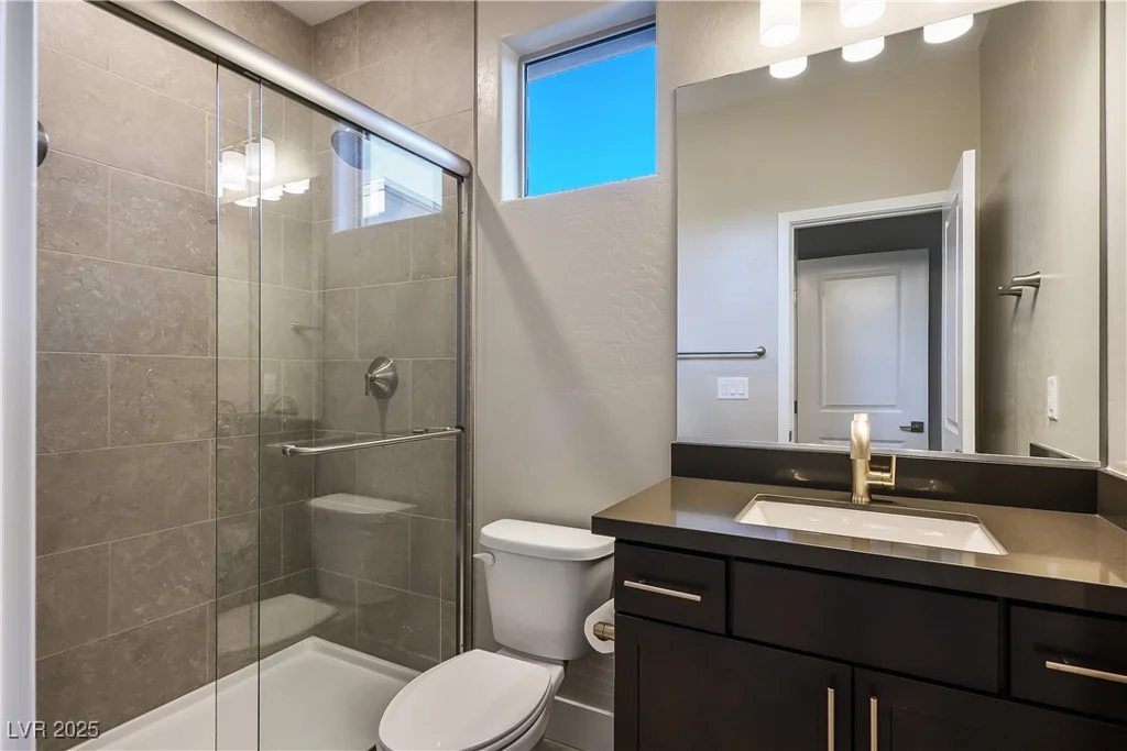 9576 Bloodstone, Las Vegas, NV 89143