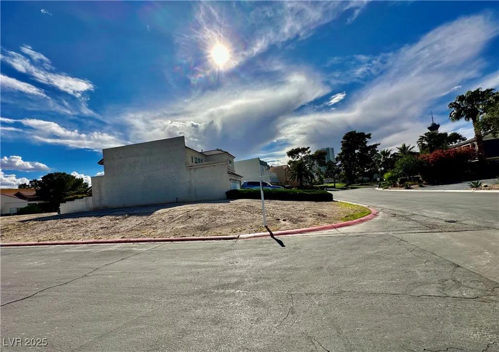 793 Vegas Valley, Las Vegas, NV 89109