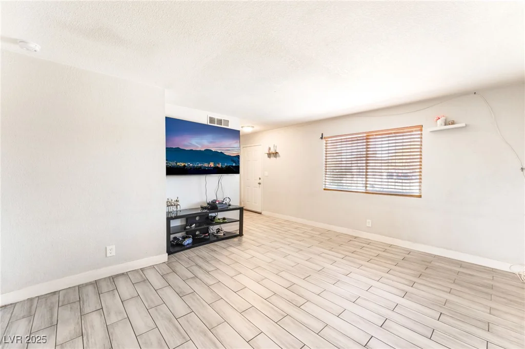 2408 North, North Las Vegas, NV 89030