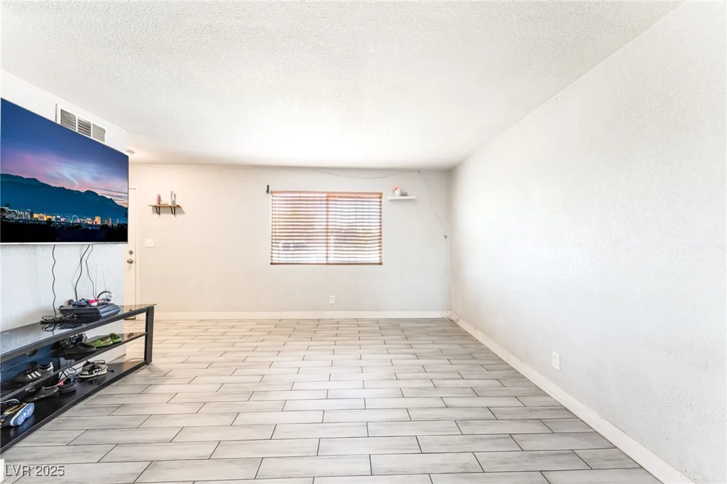 2408 North, North Las Vegas, NV 89030