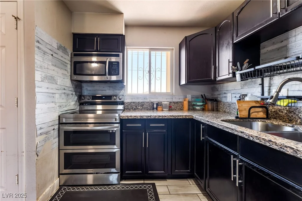 2408 North, North Las Vegas, NV 89030