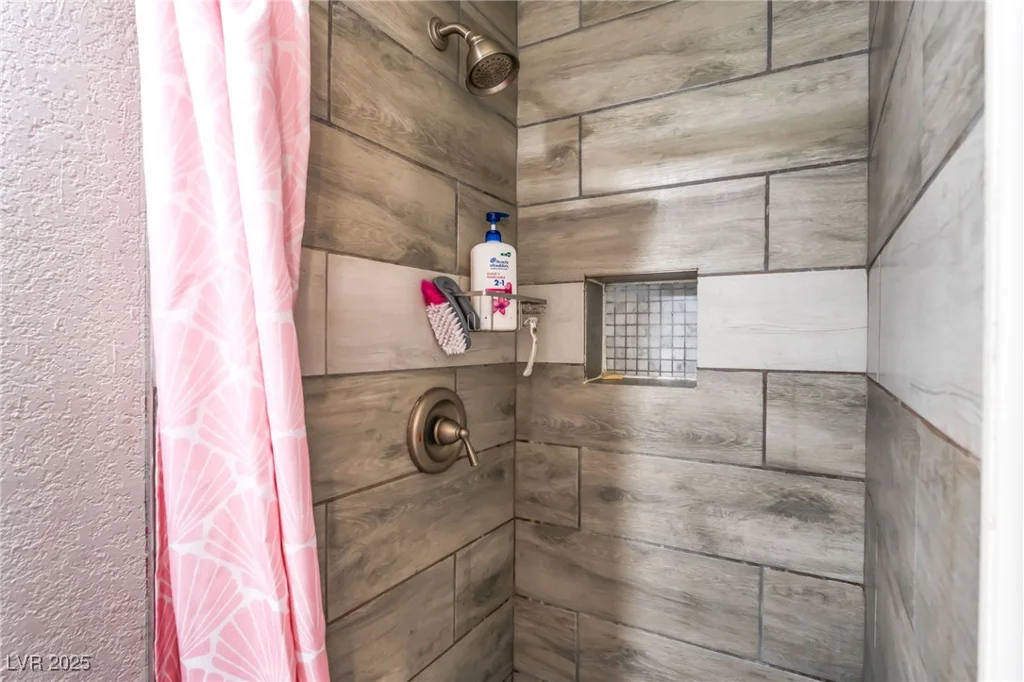 2408 North, North Las Vegas, NV 89030
