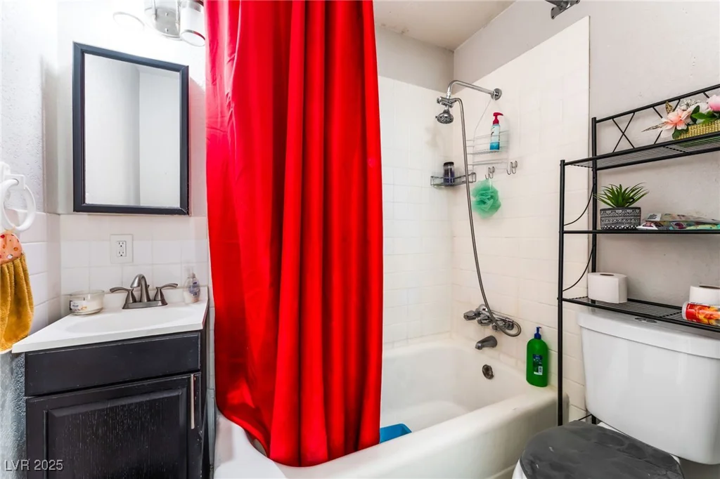 2408 North, North Las Vegas, NV 89030