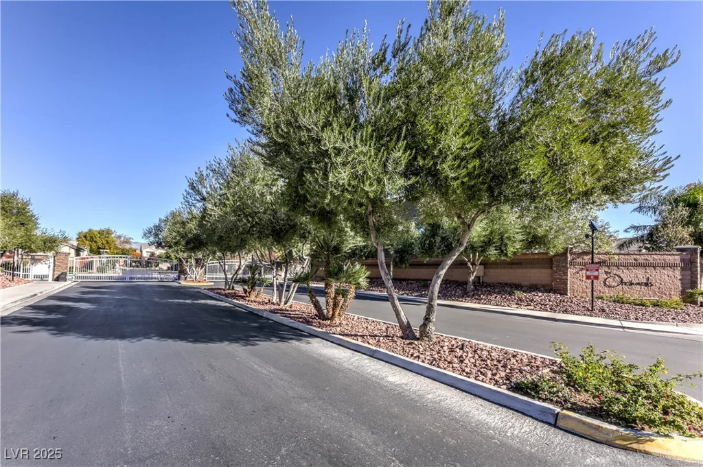 189 Carneros, Henderson, NV 89002