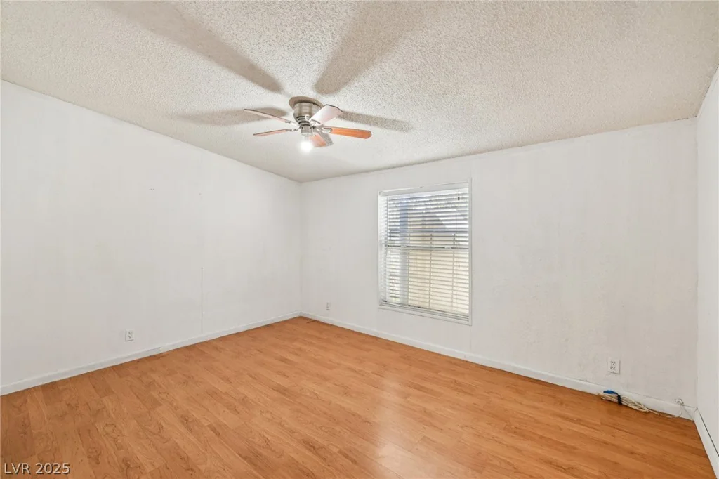 5874 Sassy Rose, Las Vegas, NV 89122