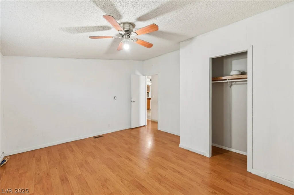 5874 Sassy Rose, Las Vegas, NV 89122