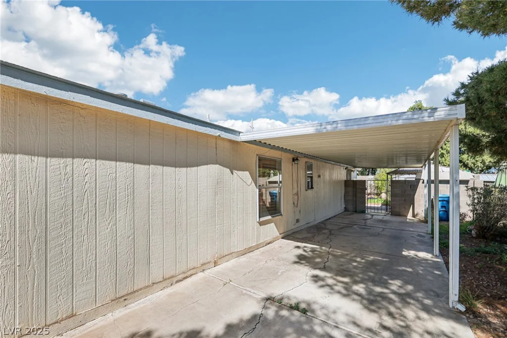 5874 Sassy Rose, Las Vegas, NV 89122