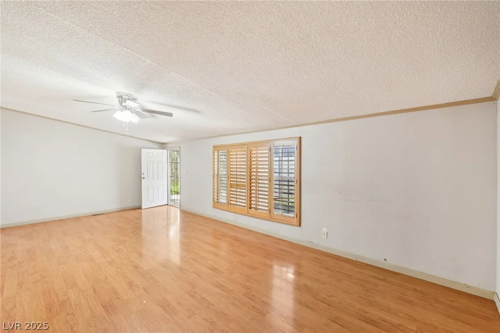 5874 Sassy Rose, Las Vegas, NV 89122