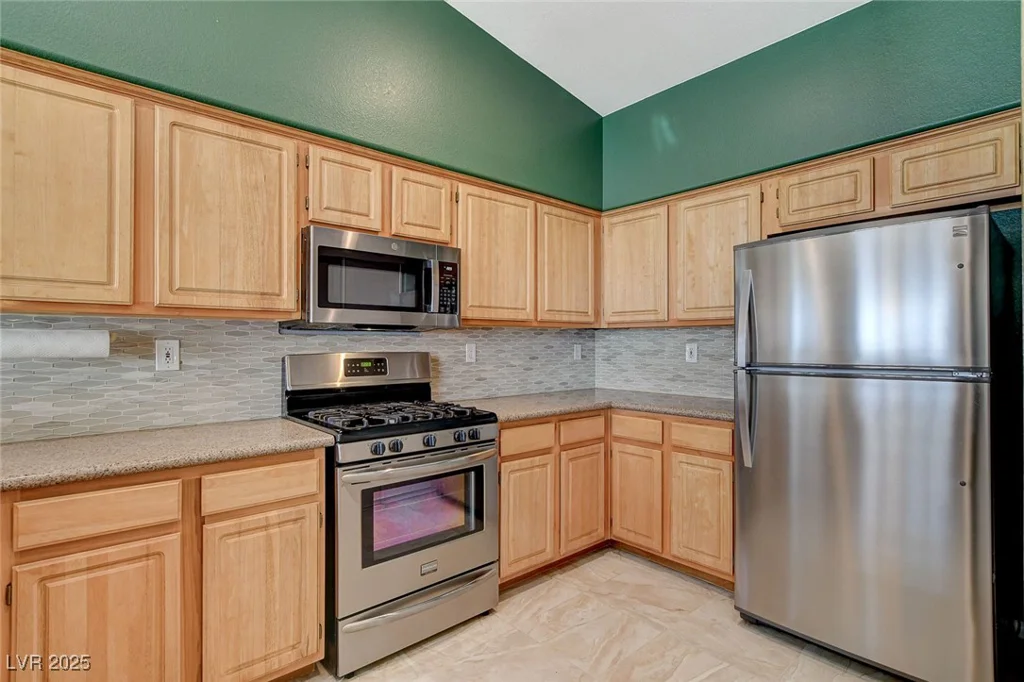 4940 Black Bear, Las Vegas, NV 89149