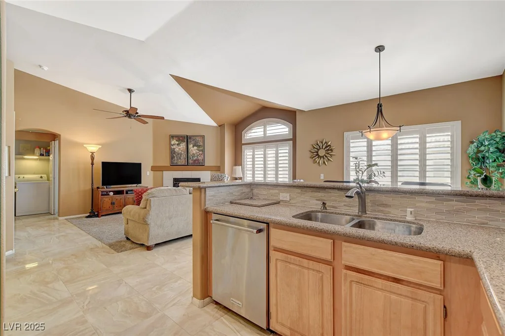 4940 Black Bear, Las Vegas, NV 89149