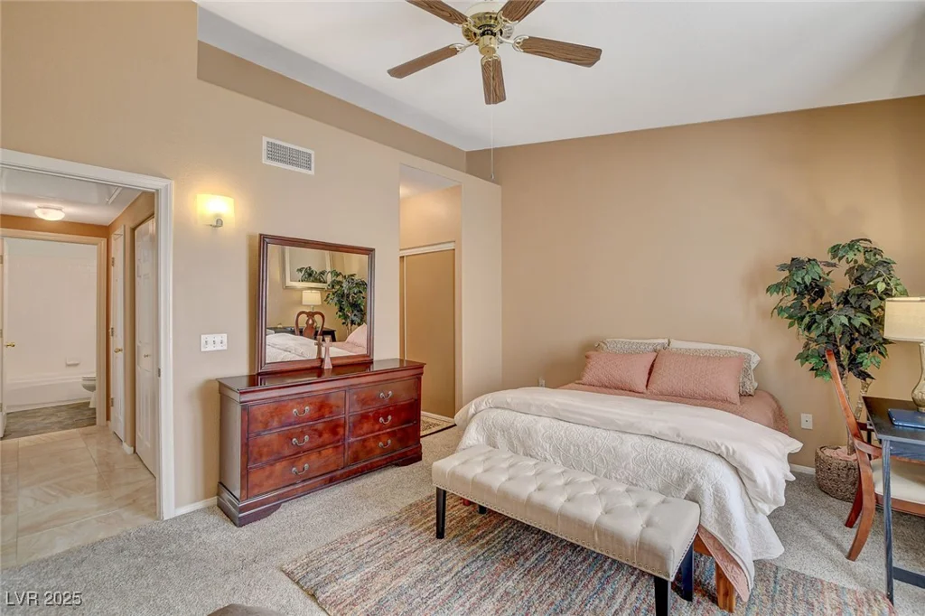 4940 Black Bear, Las Vegas, NV 89149
