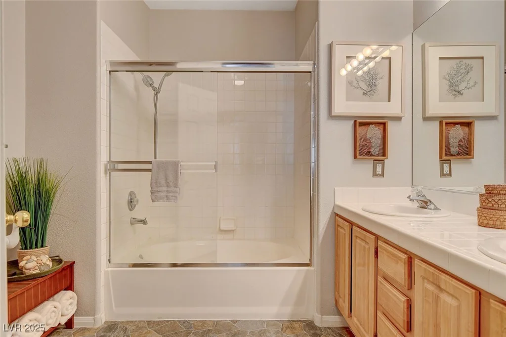 4940 Black Bear, Las Vegas, NV 89149