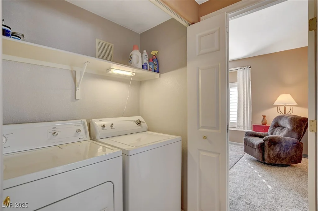 4940 Black Bear, Las Vegas, NV 89149