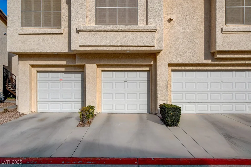 4940 Black Bear, Las Vegas, NV 89149