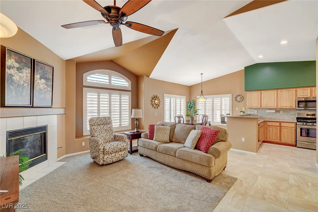 4940 Black Bear, Las Vegas, NV 89149