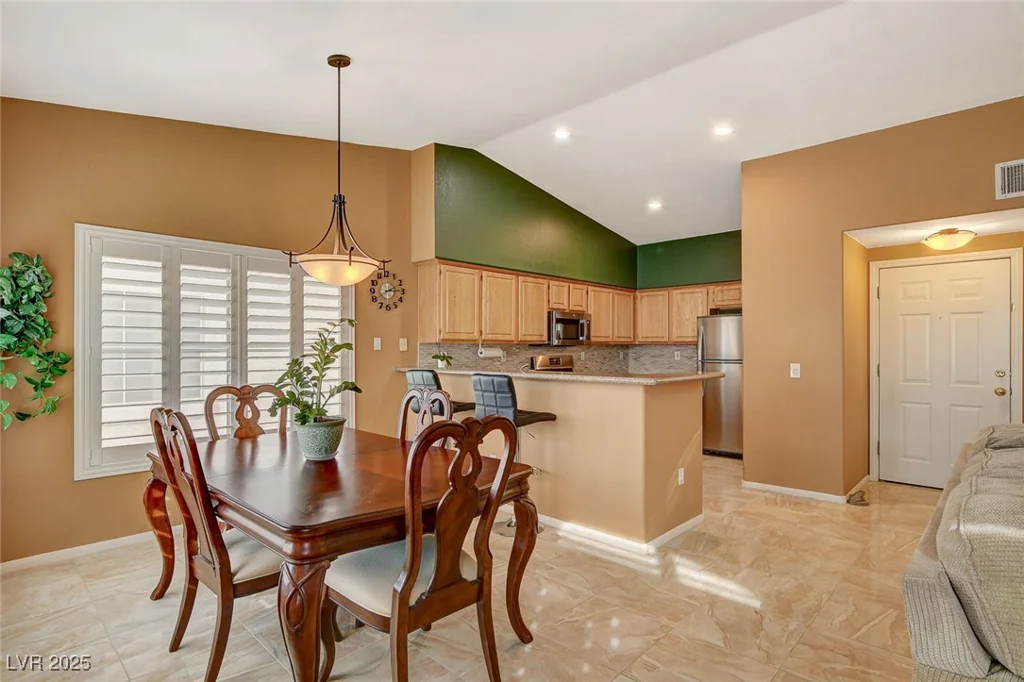 4940 Black Bear, Las Vegas, NV 89149