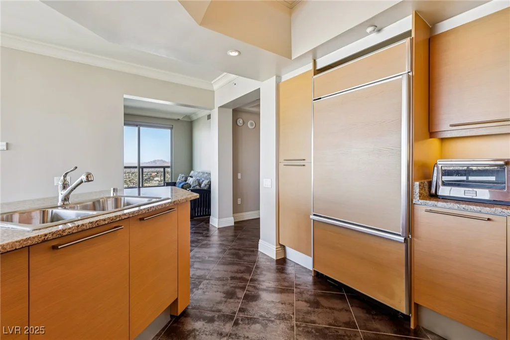 222 Karen, Las Vegas, NV 89109